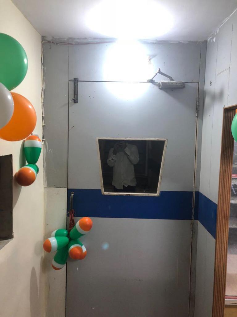 Bandra Dormitory Only For Indian Mumbai Exterior photo